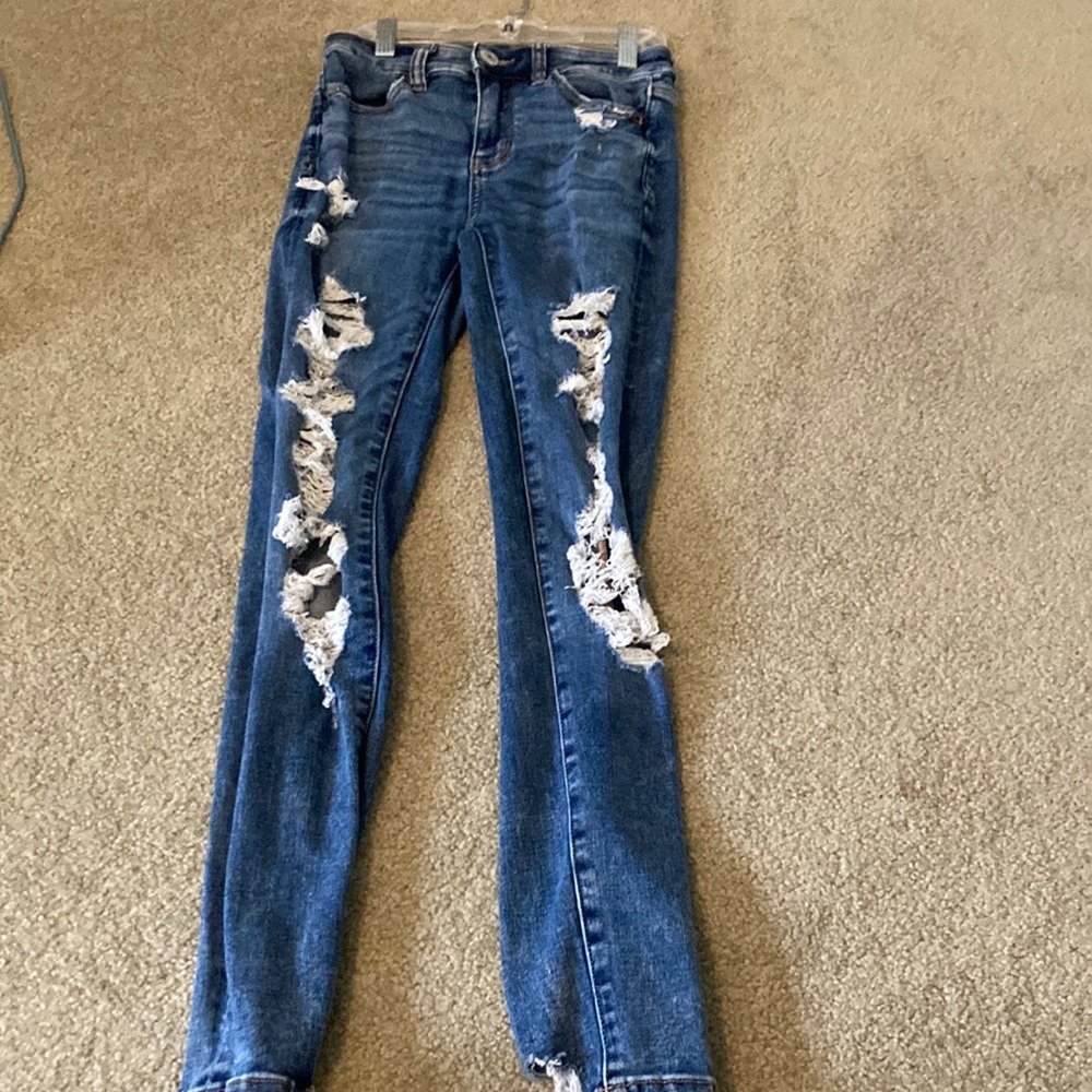 American eagle ripped jeans
